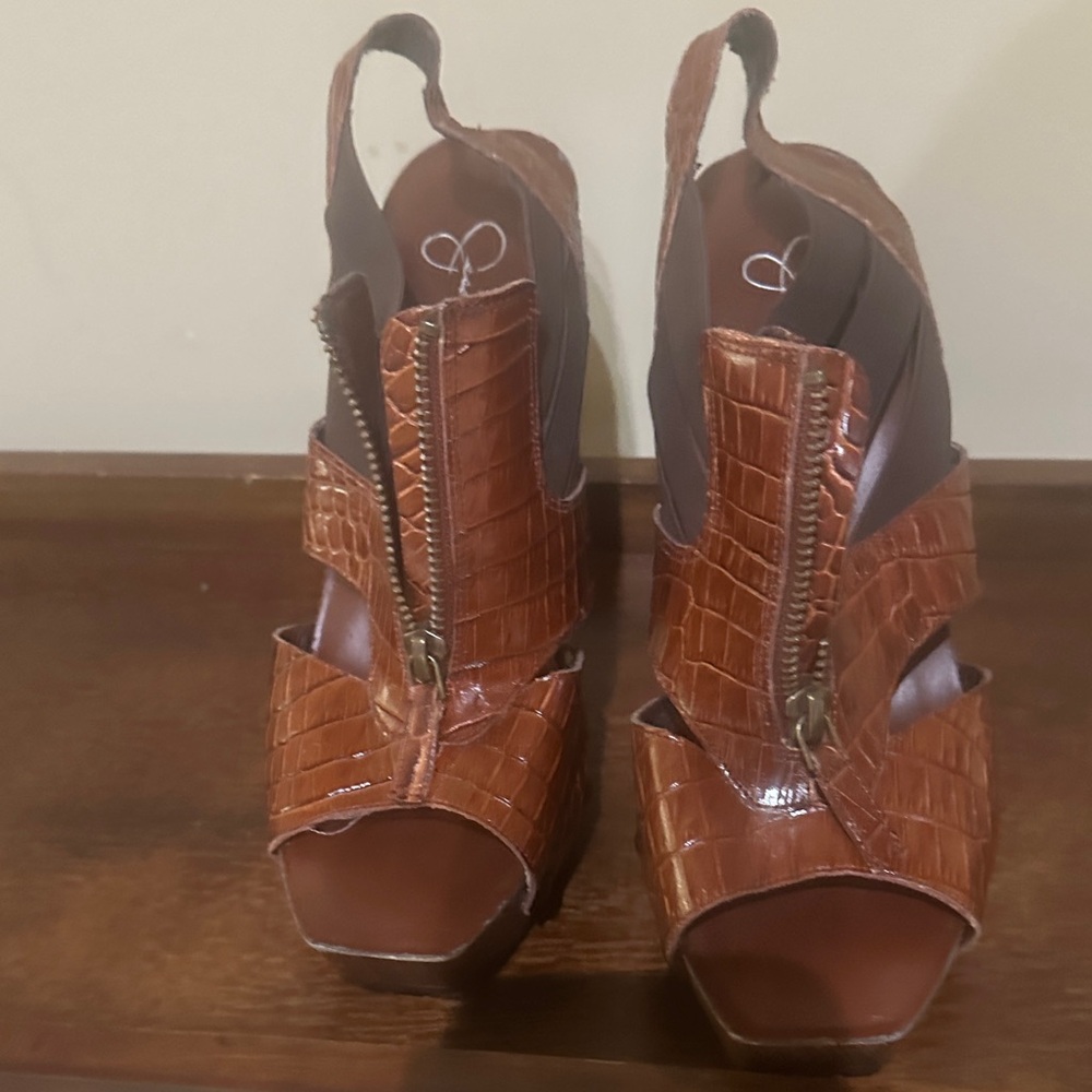 Jessica Simpson Brown Croc Platform Heels